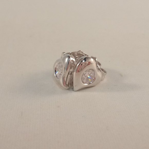 18K White Gold Filled Heart Shape Bezel Diamond Zircon Stud Earrings AAA - Picture 4 of 6